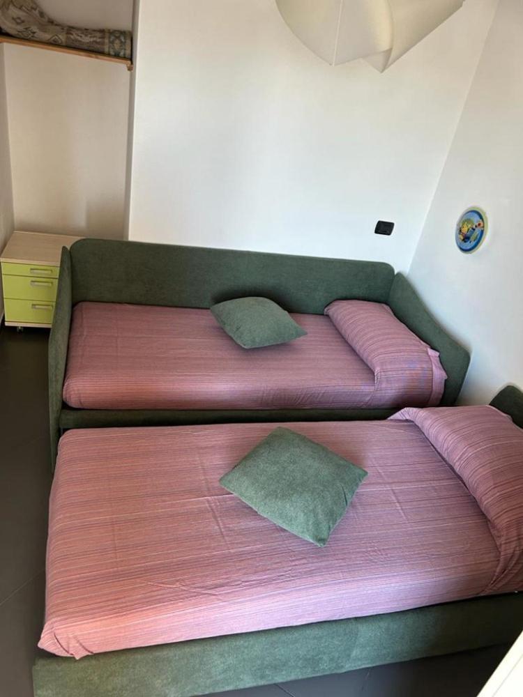 Апартаменты Attico Stazione - Montello 16 Бари Экстерьер фото